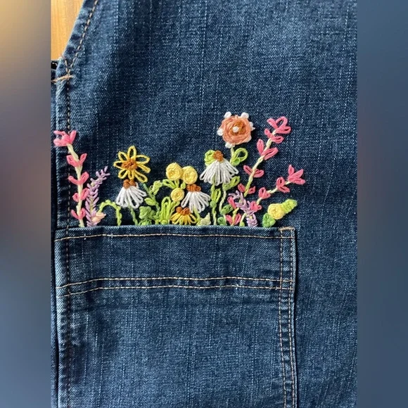 Denim Upcycled Enhanced Overalls Sz. L sunflowers Bee Embroidered - Picture 6 of 7